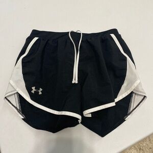 Under Armour womens shorts athletic XS 100% polyester work out black & white